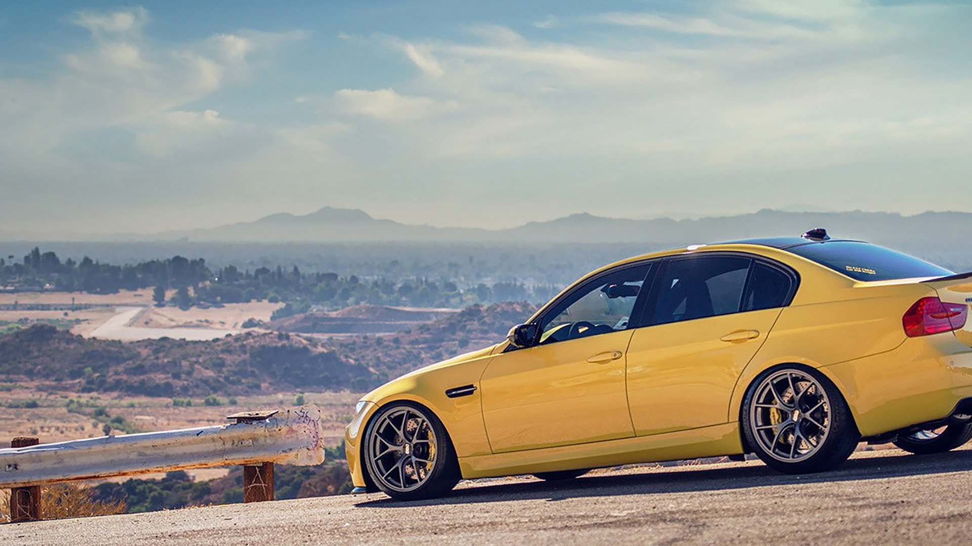 青少年“篮球+舞蹈”跨界演出在广州引起广泛反响，展现青春多元魅力