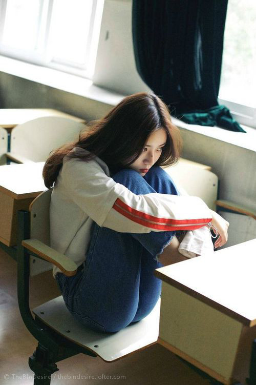 女足比赛中，中国队员孙某展现绝佳射术，女足业余